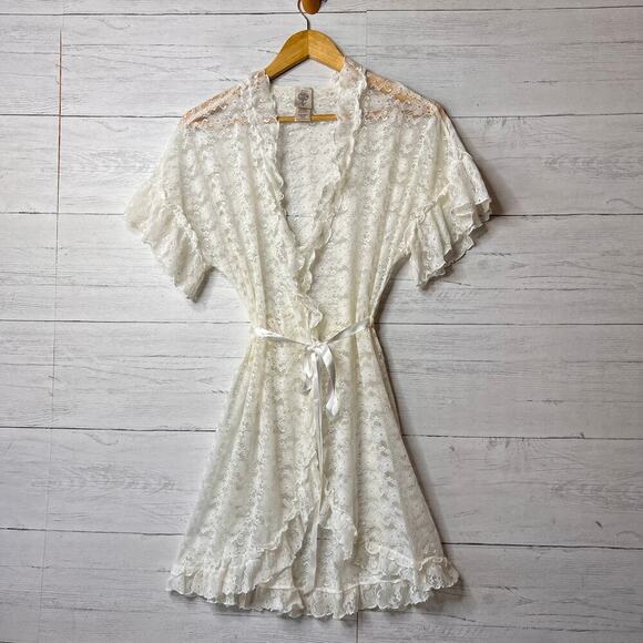 In Bloom by Jonquil Other - In Bloom by Jonquil Robe Womens Size Small Ivory Retro Lace Wrap Babydoll Floral
